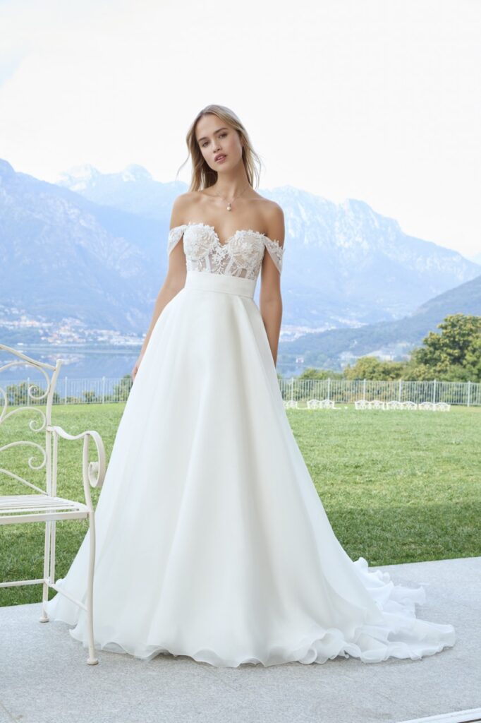 L'abito da sposa Willow è un'ode all'eleganza senza tempo